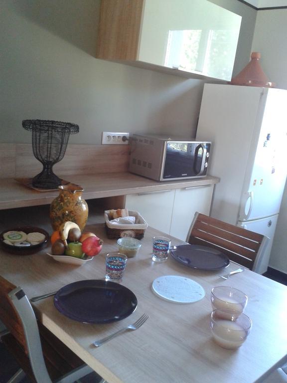 Appart Ensoleille Proche Remparts アヴィニョン 部屋 写真
